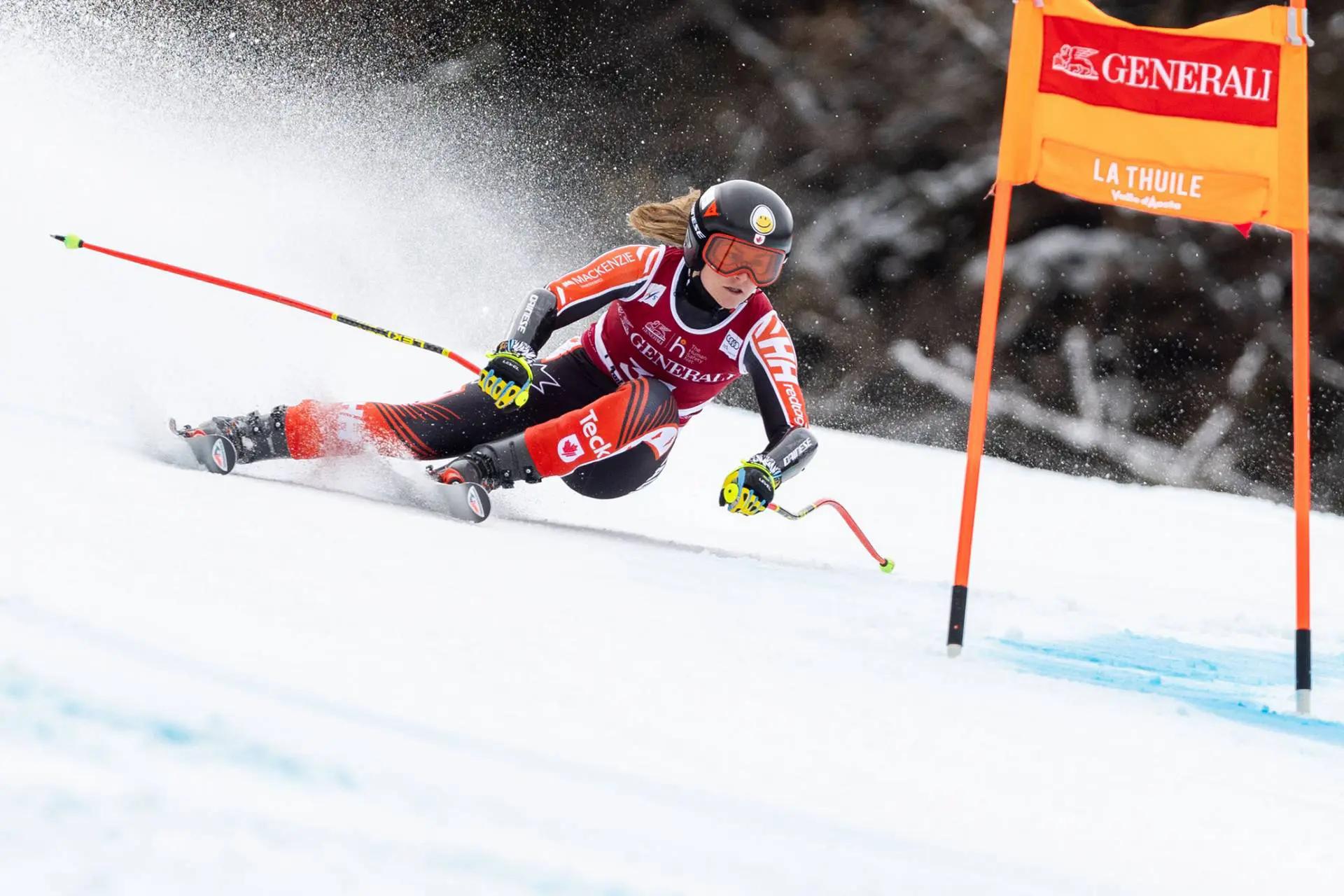 Valérie Grenier taking a turn at speed during a race